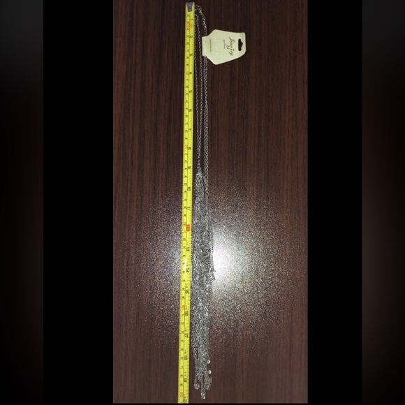 Fashion Faux Silver Necklace - Picture 7 of 7